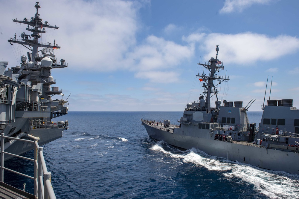 USS Carl Vinson (CVN 70) Conducts Replenishment-At-Sea