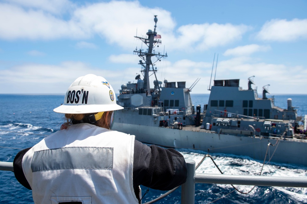 USS Carl Vinson (CVN 70) Conducts Replenishment-At-Sea