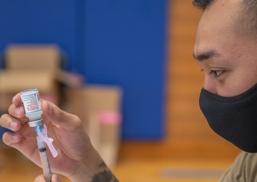 Japanese Employees Receive 2nd Dose of COVID Vaccine