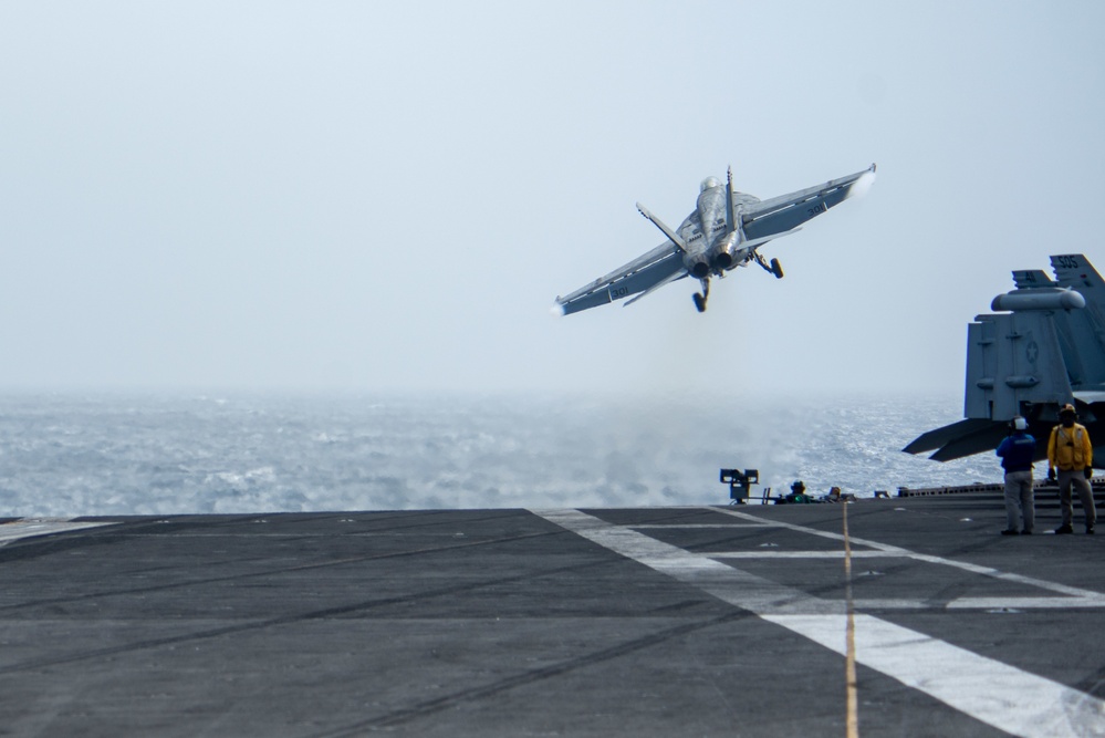 USS Ronald Reagan (CVN 76) Flight Operations