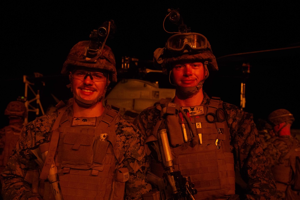 BLT 3/5 Conducts a Low-Light Deck Shoot