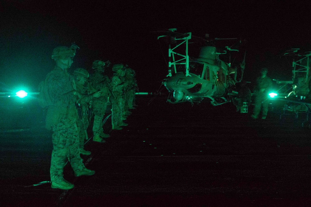 BLT 3/5 Conducts a Low-Light Deck Shoot