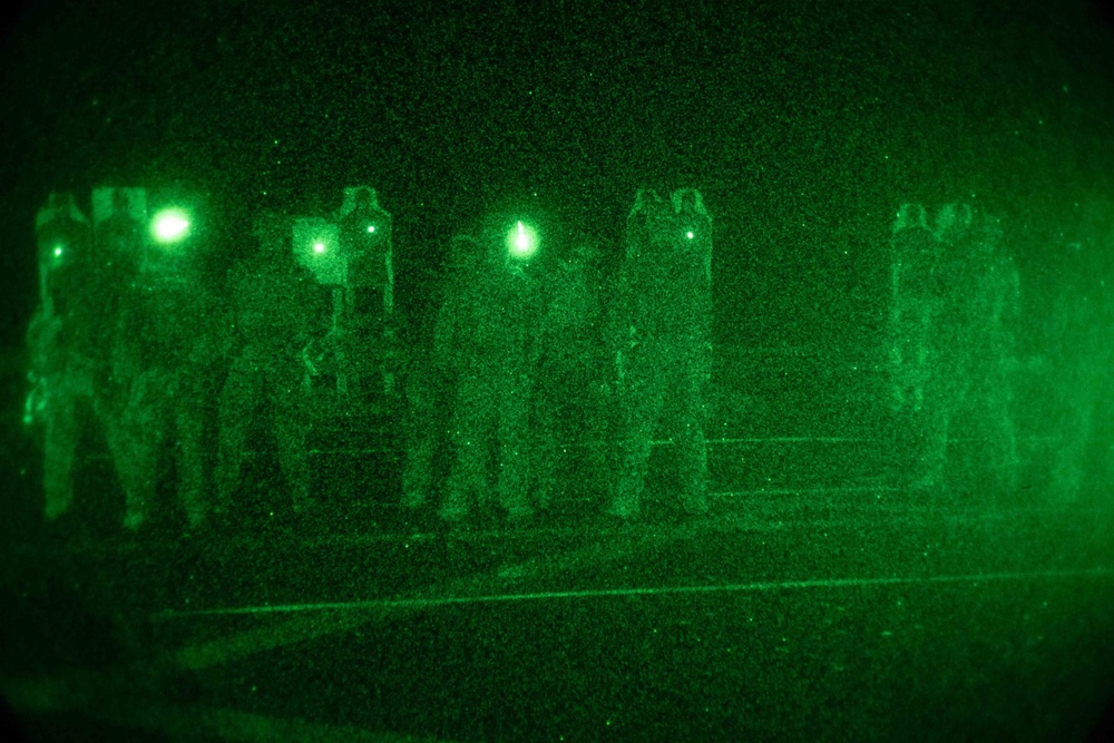 BLT 3/5 Conducts a Low-Light Deck Shoot