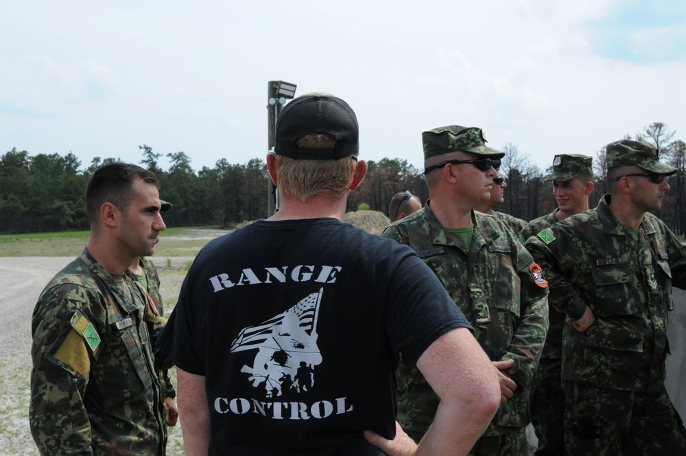 Fort Dix Albanian Land Forces Visit