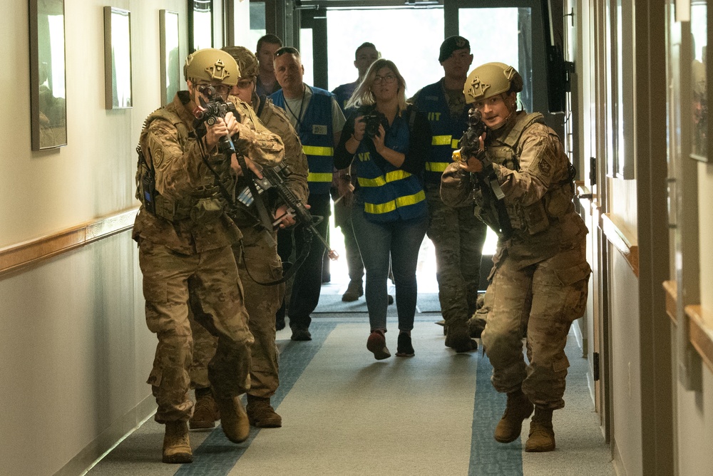 Team Scott maintains readiness through training exercise