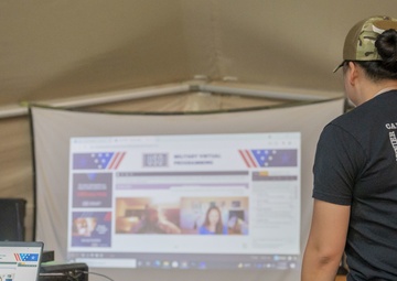 Country Singer, Jimmie Allen, Meets PSAB Members