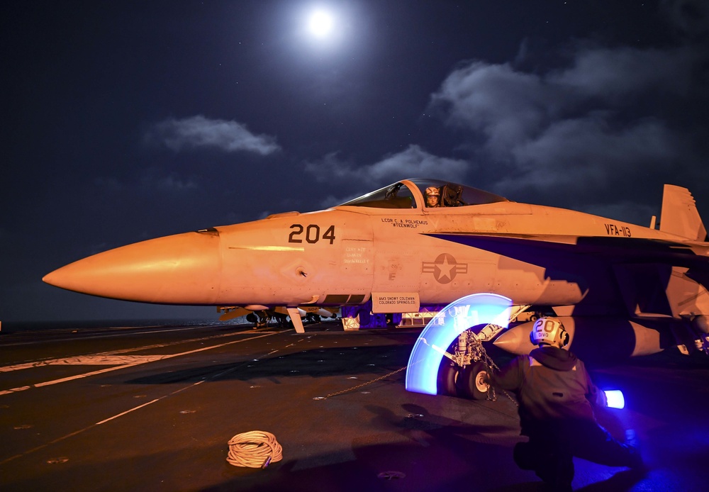 USS Carl Vinson (CVN 70) Sailors Conducts Flight Operations