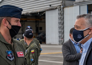 Relampago VI team welcomes Ambassador Goldberg