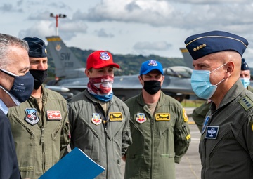 Relampago VI team welcomes Ambassador Goldberg