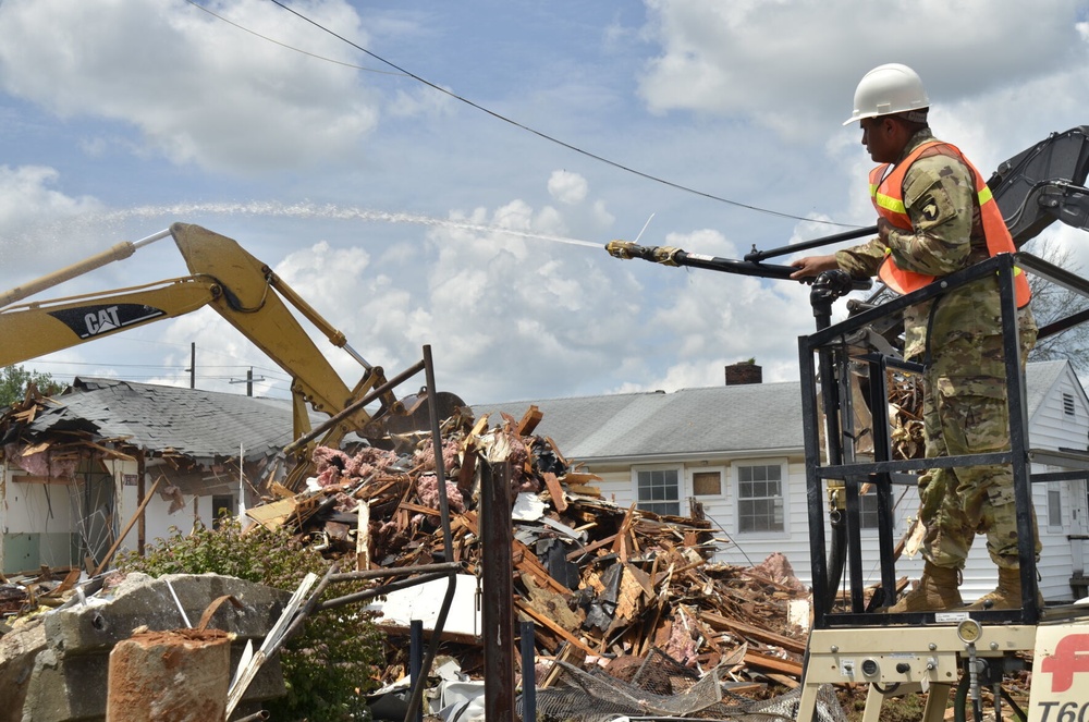 Sapper Eagles join DPW to remove Fort Campbell World War II wood