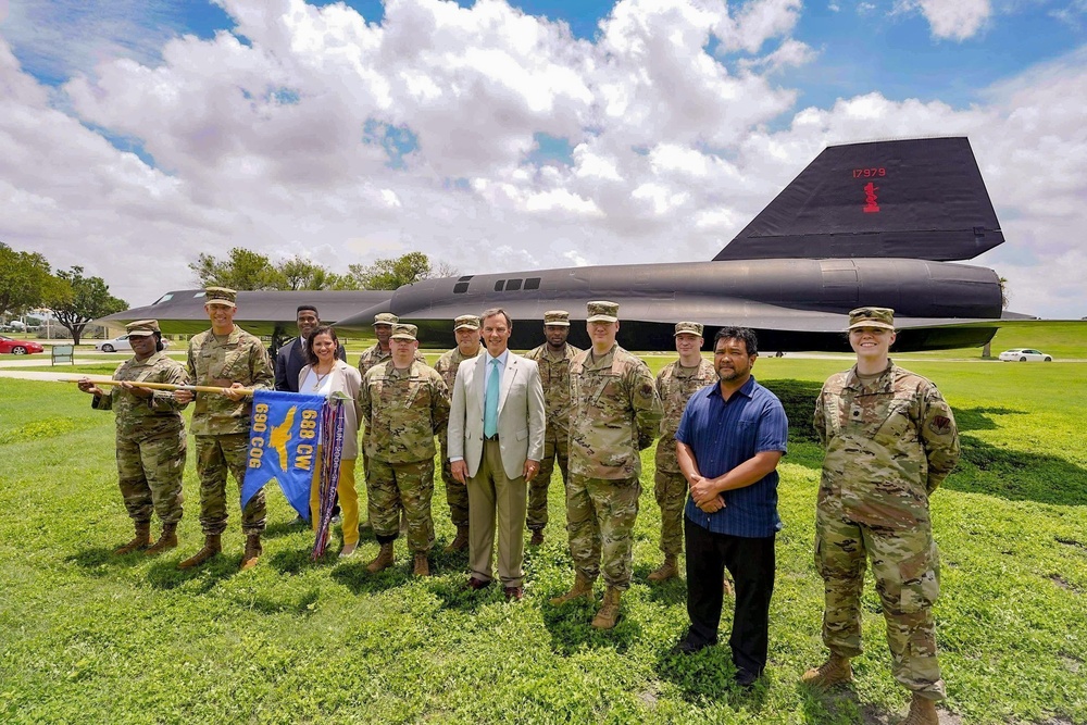 690th Cyberspace Operations Group staff takes photo