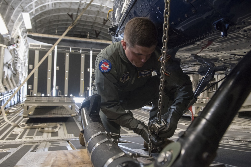 167th Conducts Helicopter Training with 1st Helicopter Squadron