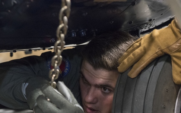 167th Conducts Helicopter Training with 1st Helicopter Squadron