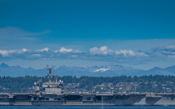 USS Theodore Roosevelt (CVN 71) arrives at Naval Base Kitsap-Bremerton