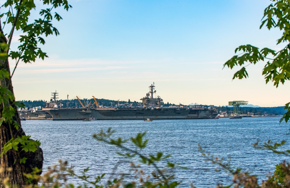 USS Theodore Roosevelt arrives at Naval Base Kitsap-Bremerton