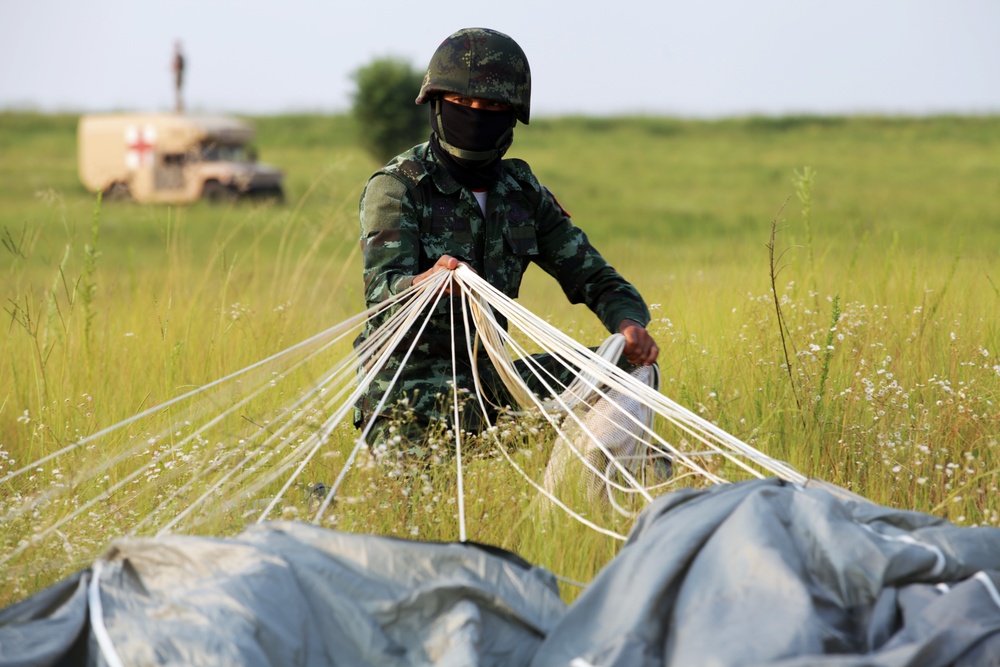 Royal Thai Army packs parachute