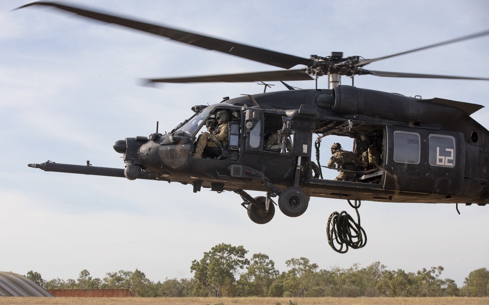 Talisman Sabre 21: US, Australian forces conduct bilateral fast rope training