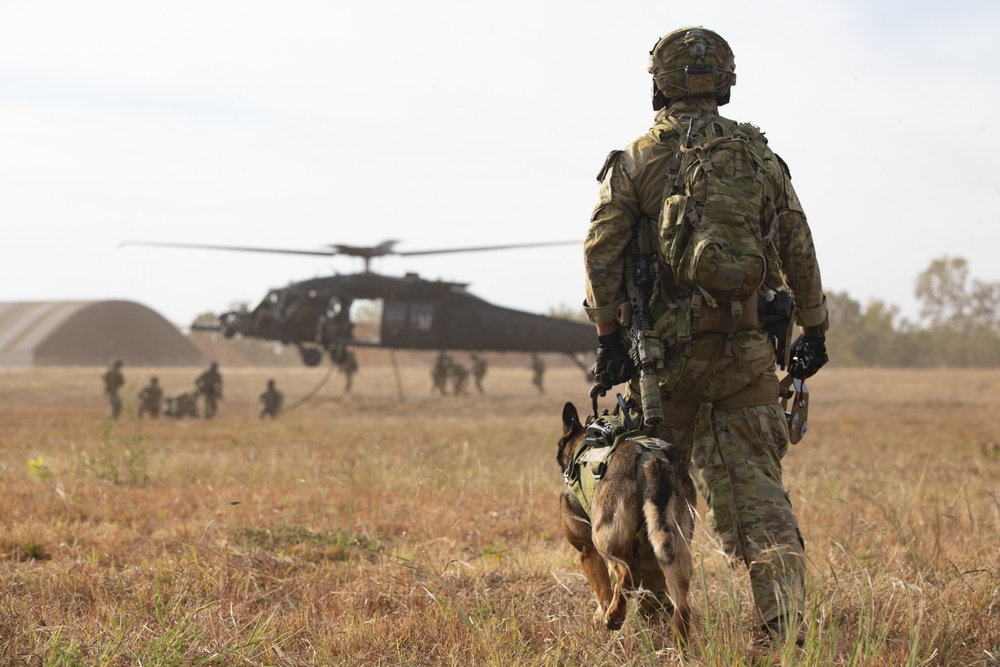 Talisman Sabre 21: US, Australian forces conduct bilateral fast rope training