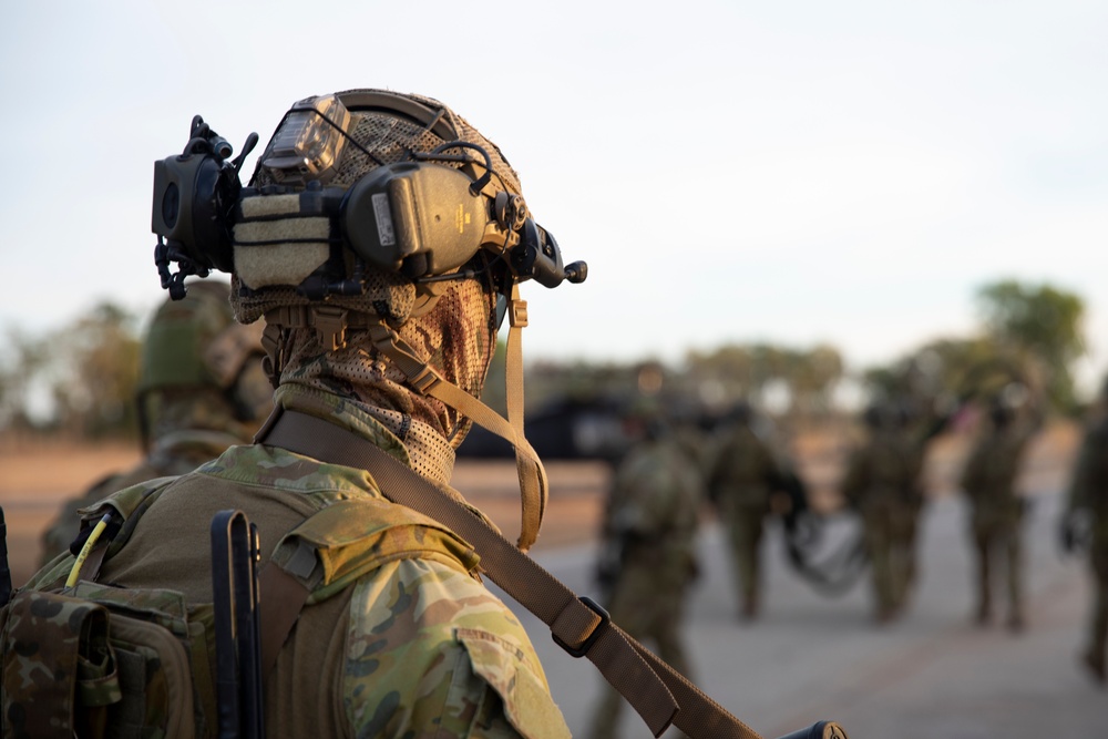 Talisman Sabre 21: US, Australian forces conduct bilateral fast rope training