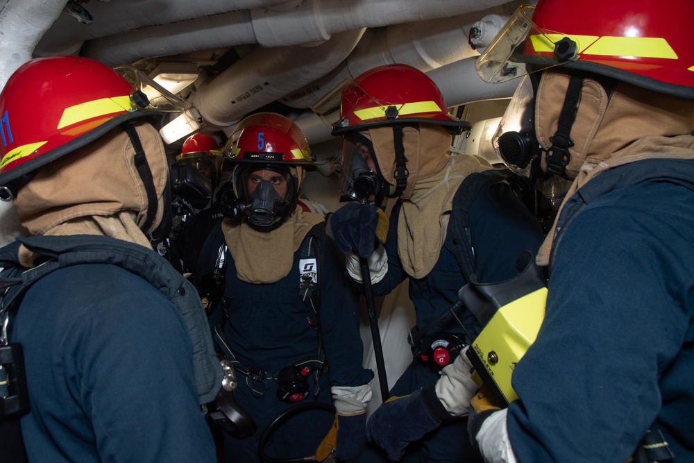 USS Kidd Conducts Firefighting Drill