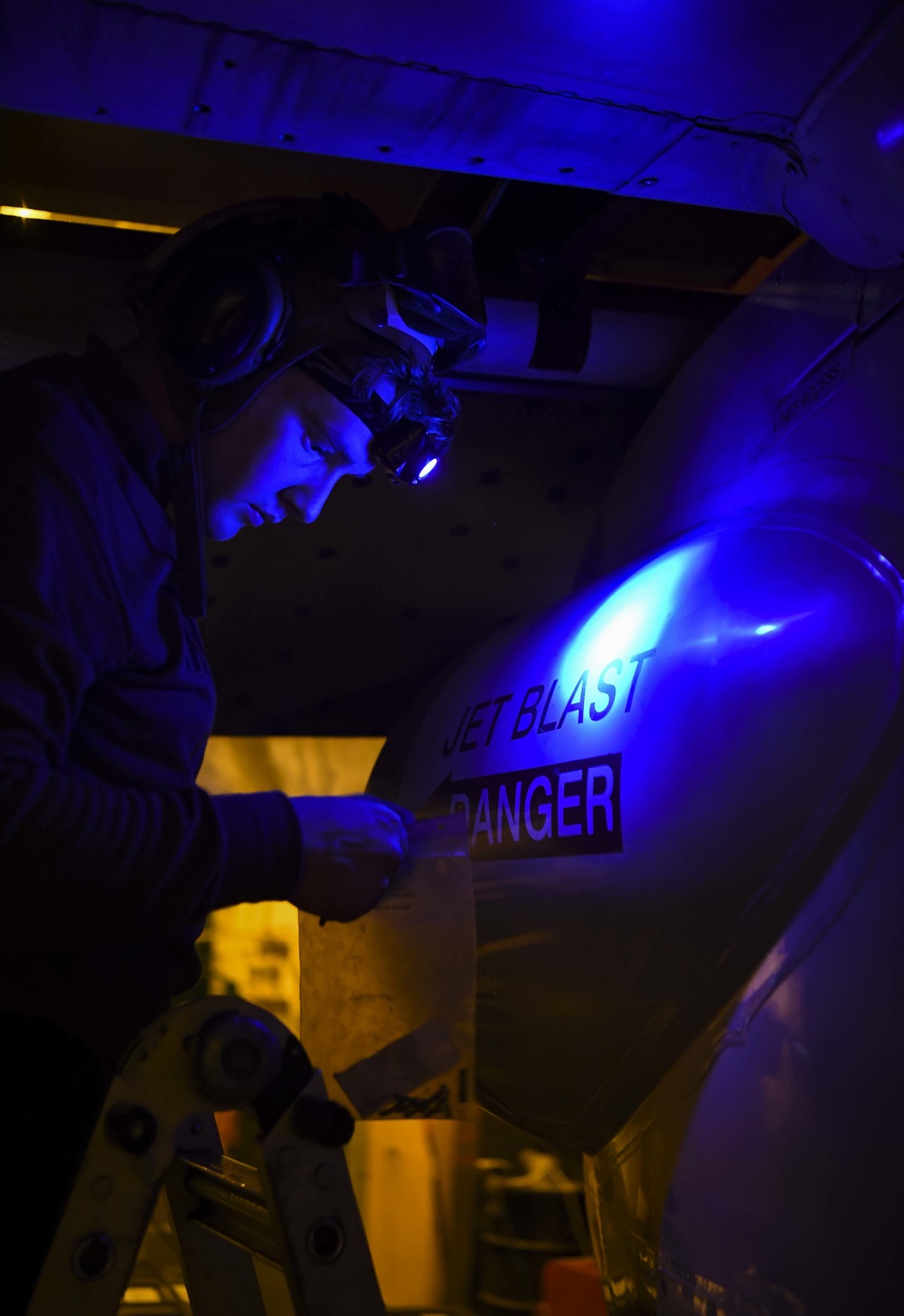USS Carl Vinson Sailors Conducts Maintenance on Hawkeye
