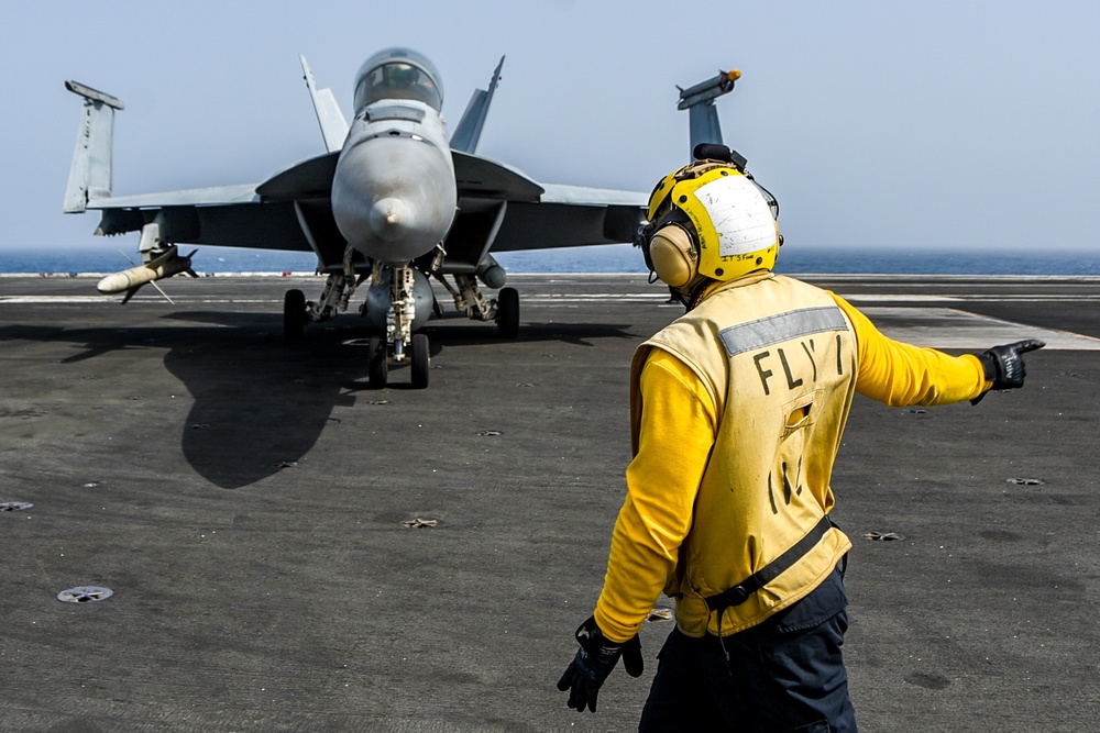 USS Ronald Reagan (CVN 76) Flight Operations