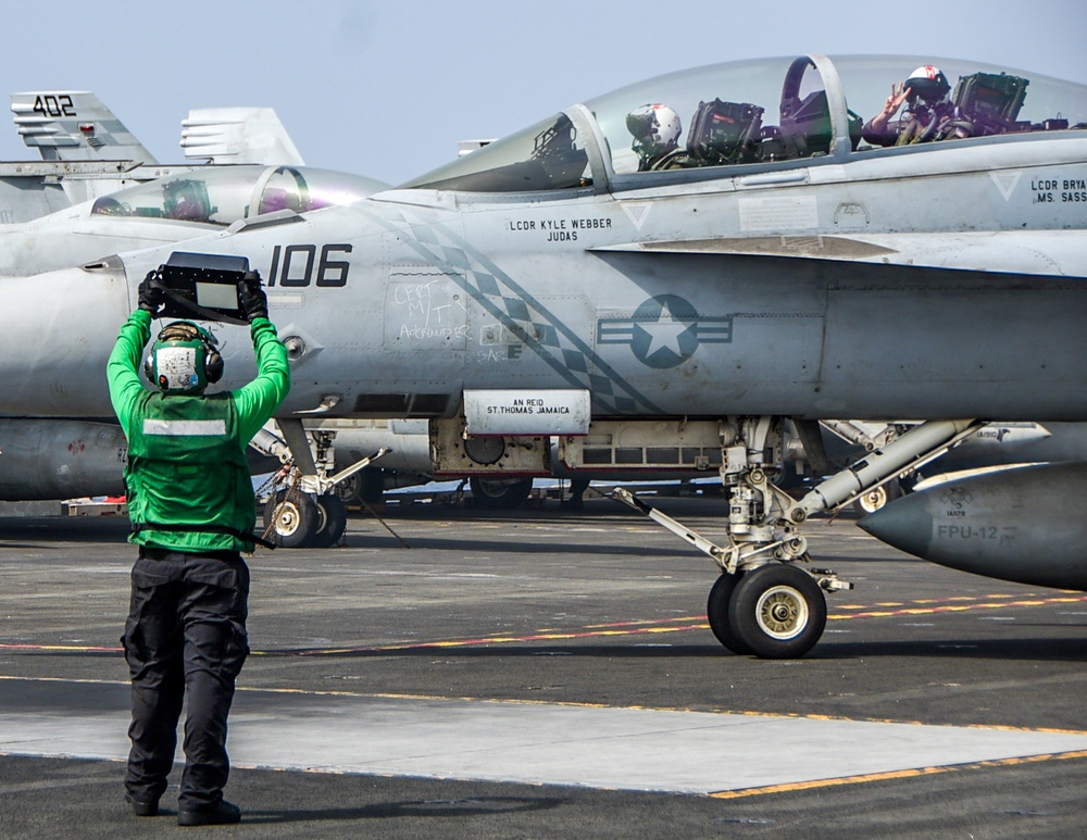 USS Ronald Reagan (CVN 76) Flight Operations