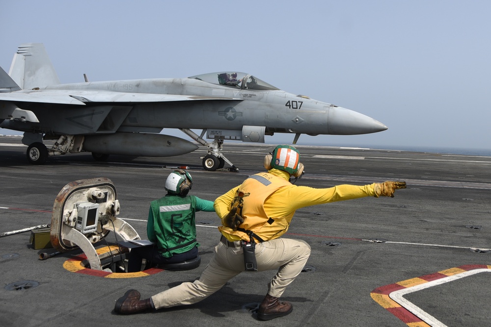 USS Ronald Reagan (CVN 76) Flight Operations