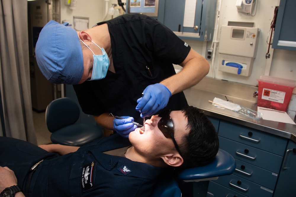 USS Ronald Reagan (CVN 76) Dental