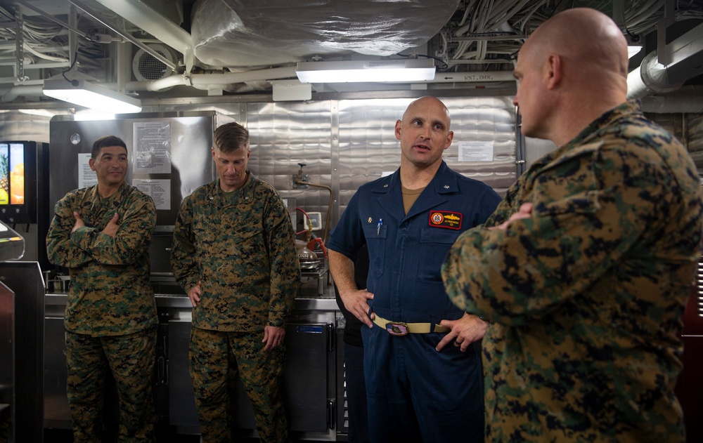 31st MEU and PHIBRON-11 leadership visits the USS Rafael Peralta