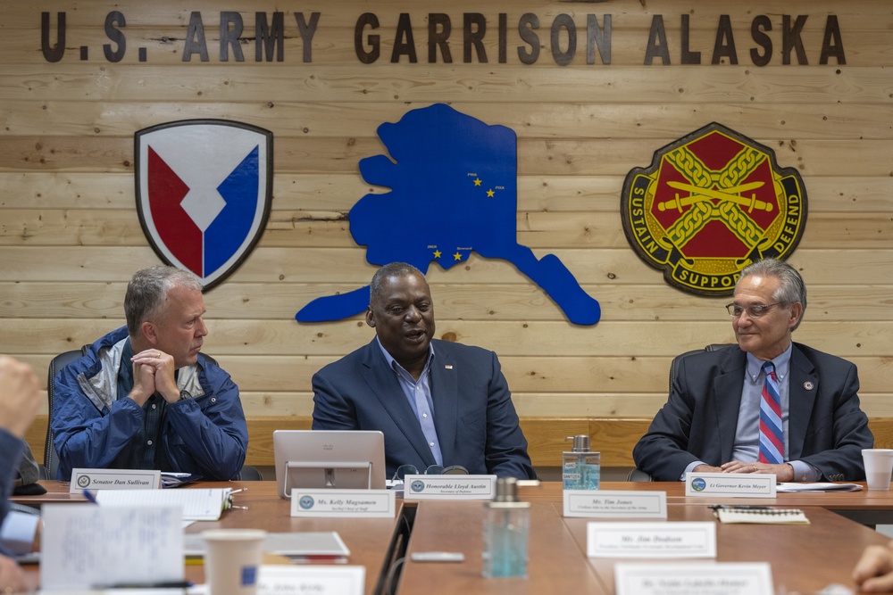 SECDEF visits Ft. Wainwright and Eielson AFB, Alaska