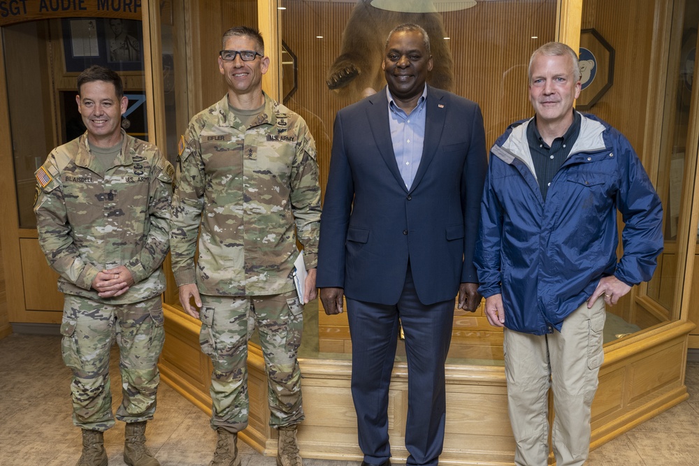 SECDEF visits Ft. Wainwright and Eielson AFB, Alaska