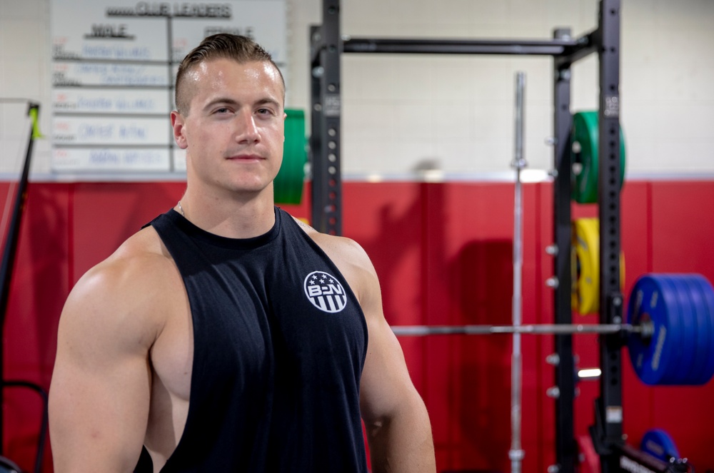 New York National Guard Soldier sets new weight lifting record