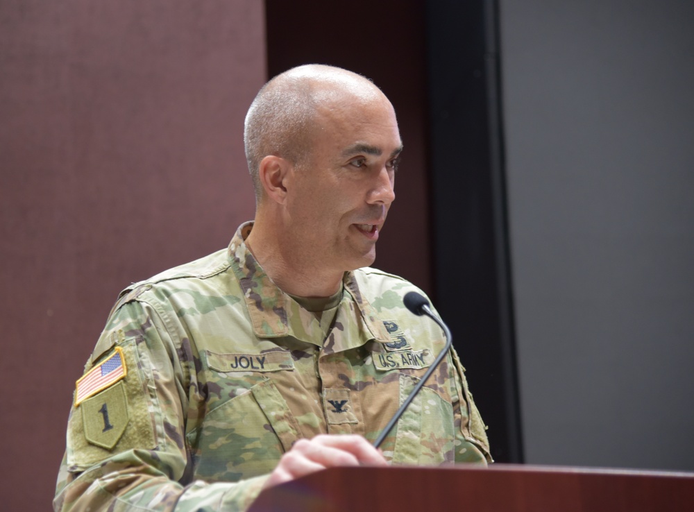 Joly assumes command of Engineering and Support Center, Huntsville