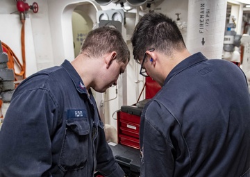 USS America (LHA 6) Conducts Maintenance During Exercise Talisman Sabre 21