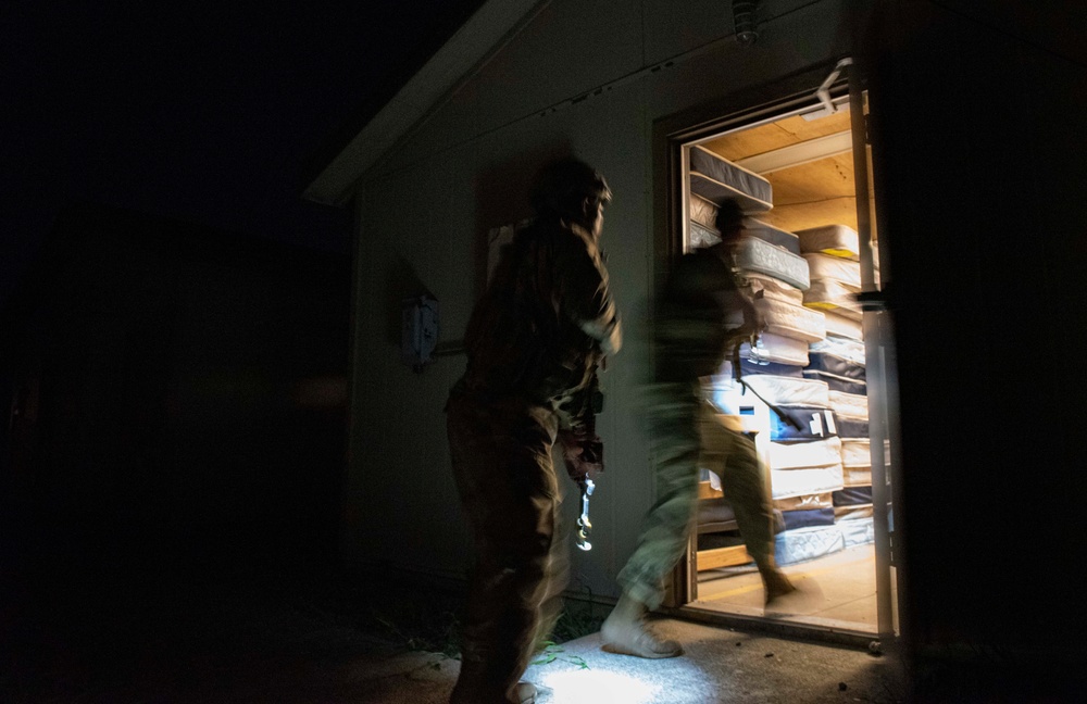 8th SFS Conduct Building Clearing Training