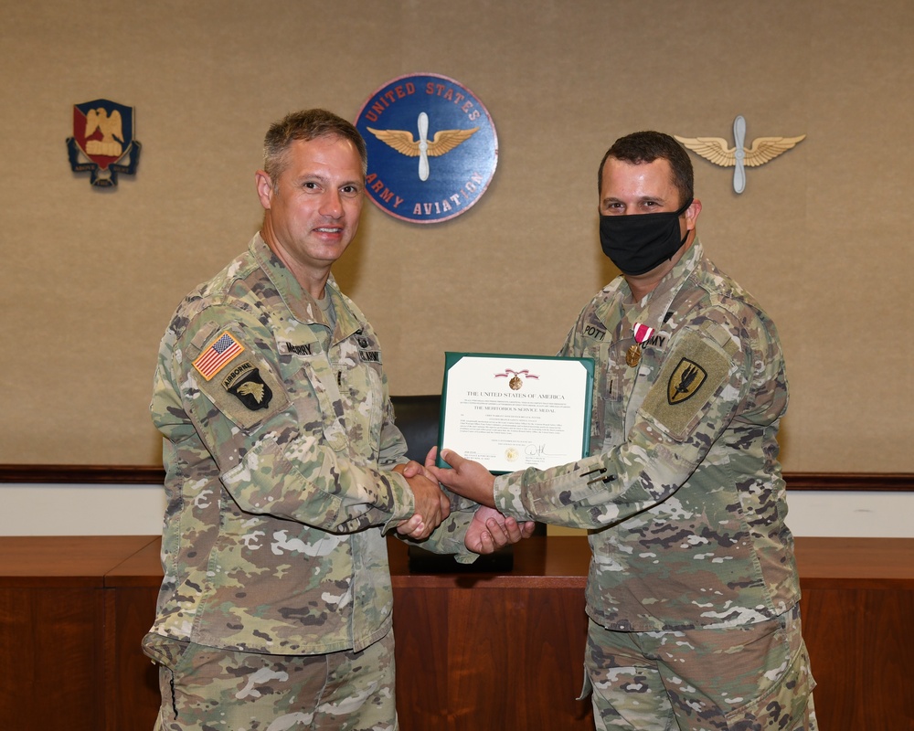 CW4 Potter Receives Meritorious Service Medal