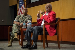 Tuskegee Airman Visits CENTCOM