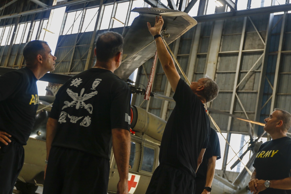 The Commanding General of the 3rd Infantry Division visits Marne Air Soldiers at Hunter Army Airfield.