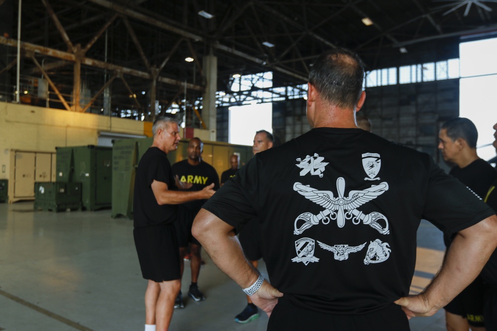 The Commanding General of the 3rd Infantry Division visits Marne Air Soldiers at Hunter Army Airfield.