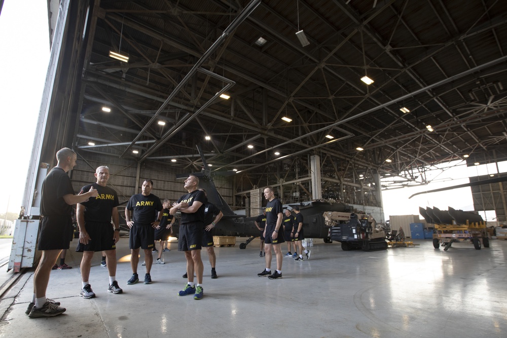 The Commanding General of the 3rd Infantry Division visits Marne Air Soldiers at Hunter Army Airfield.