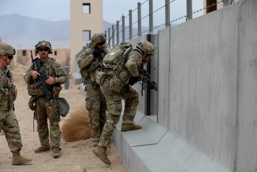 Oklahoma National Guard Soldiers attack Razish at NTC