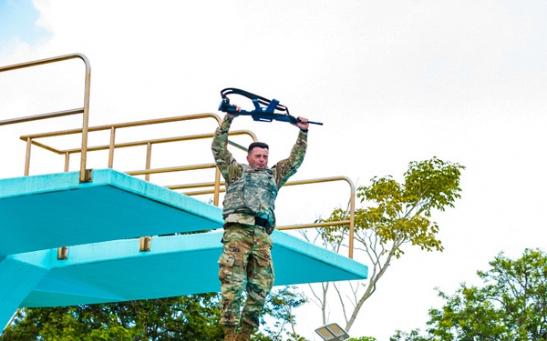 2021 Army Medicine Best Leader Competition Water Survival