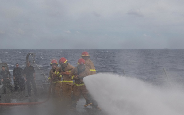 USS Pinckney (DDG 91) is underway in the Pacific Ocean