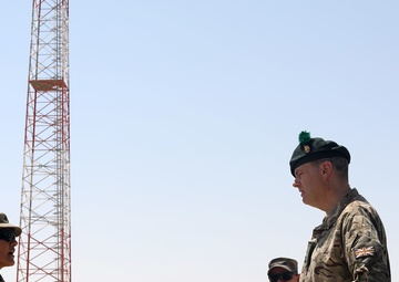 Coalition leader meets with troops in western Iraq