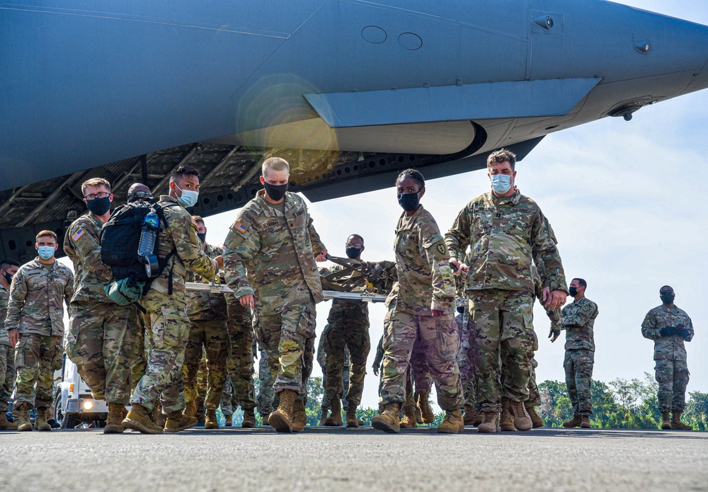 412th TEC Soldiers travel to DbD21