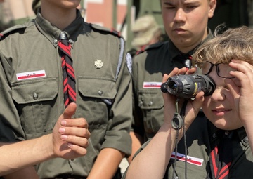 Battle Group Poland opens its doors to Polish scouts