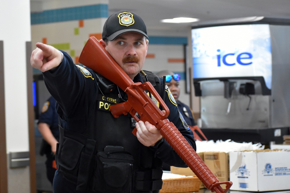 PoM emergency, DFAC personnel work together during active-shooter response drill