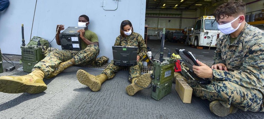 USS John P. Murtha (LPD 26) Marine Comms Check