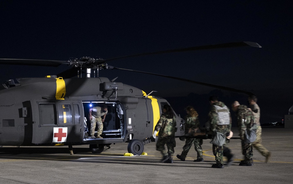 Airmen, Soldiers Hone Medical Evacuation Skills